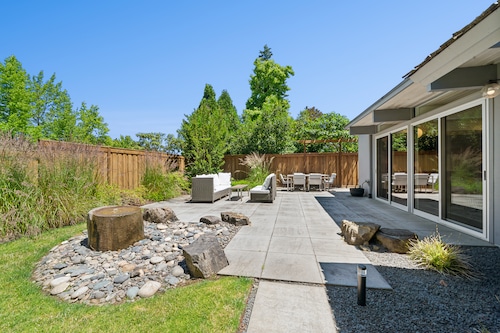 A 1971 Robert Rummer-built house at 13125 S.W. Heather Court in Beaverton is for sale at $1.2 million by James DeMarco and LuAnne Dindia DeMarco of Investors Trust Realty. 360PDX