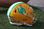 MOBILE, AL - FEBRUARY 01: A general view of an Oregon Ducks helmet during the National team practice for the Reese's Senior Bowl on February 1, 2024 at Hancock Whitney Stadium in Mobile, Alabama.  (Photo by Michael Wade/Icon Sportswire via Getty Images)