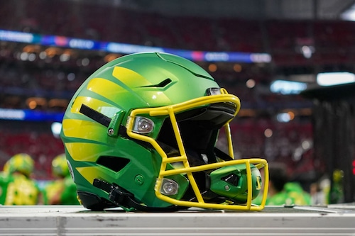 Four-star offensive lineman Alai Kalaniuvalu commits to Oregon Ducks